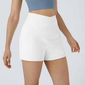 NWT Halara High Waisted Crossover Pocket 2-in-1 Casual Shorts